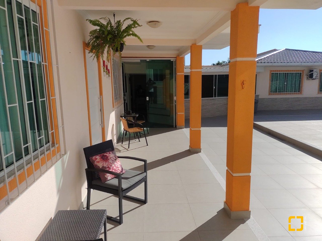 Casa com 325m², 3 quartos, 4 garagens, no bairro Jardim Cidade de Florianópolis em São José