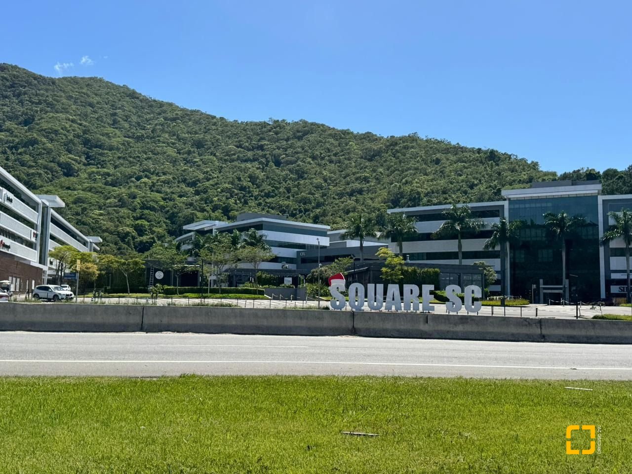 Terreno com 450m², no bairro Saco Grande em Florianópolis