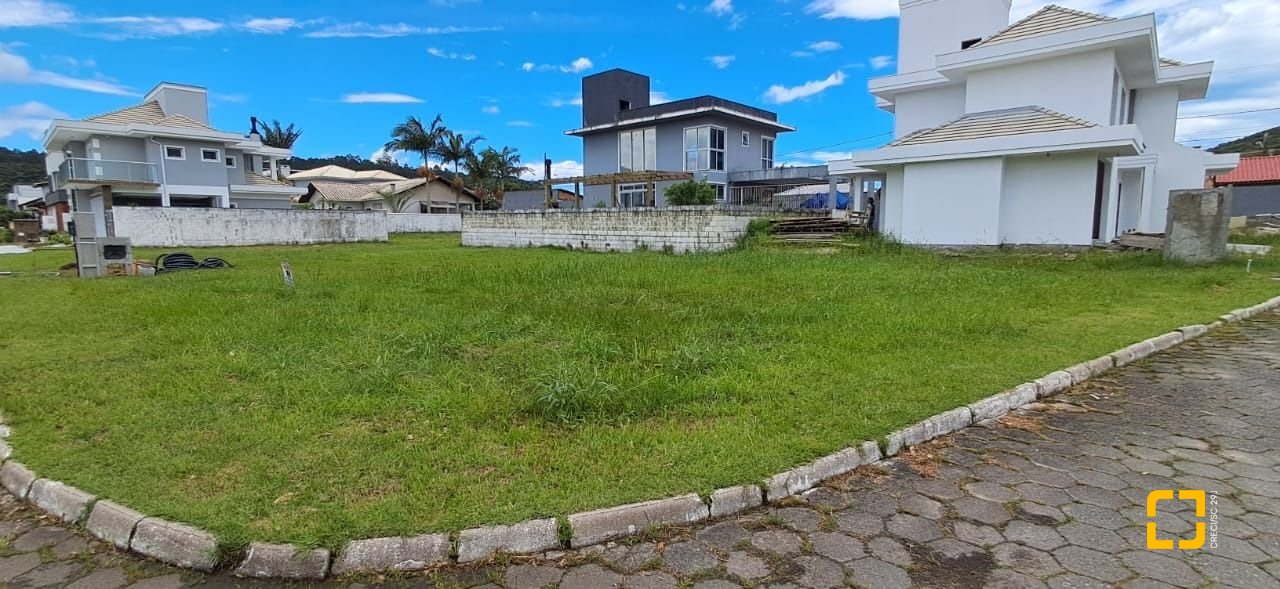 Terreno com 362m², no bairro Vargem Grande em Florianópolis