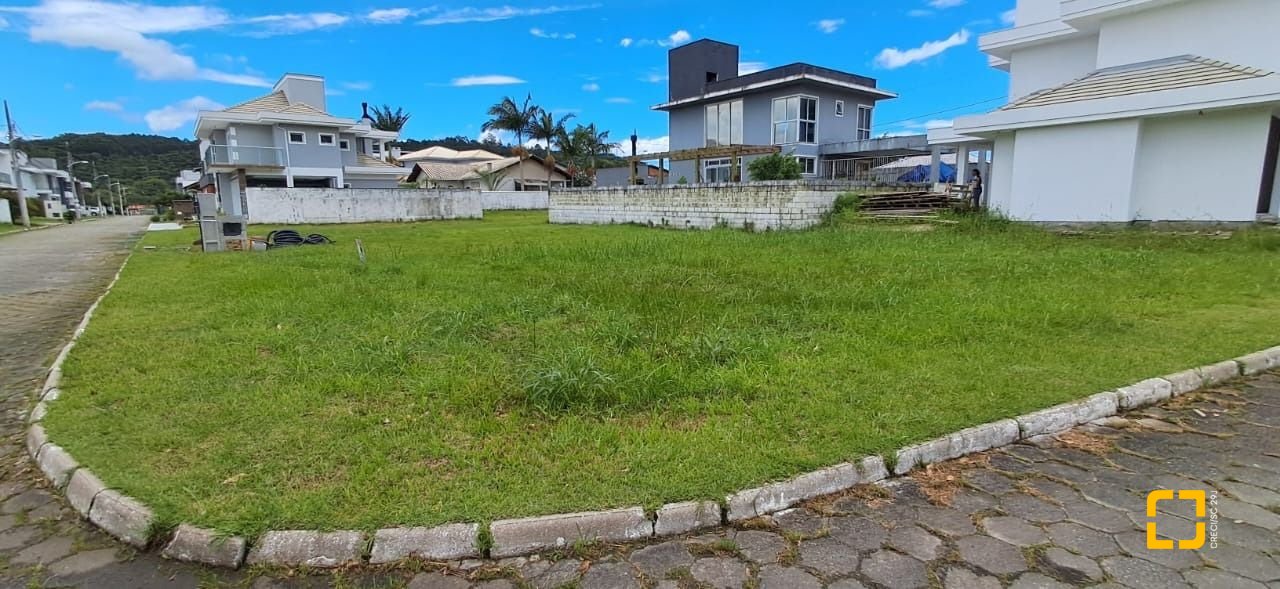 Terreno com 362m², no bairro Vargem Grande em Florianópolis