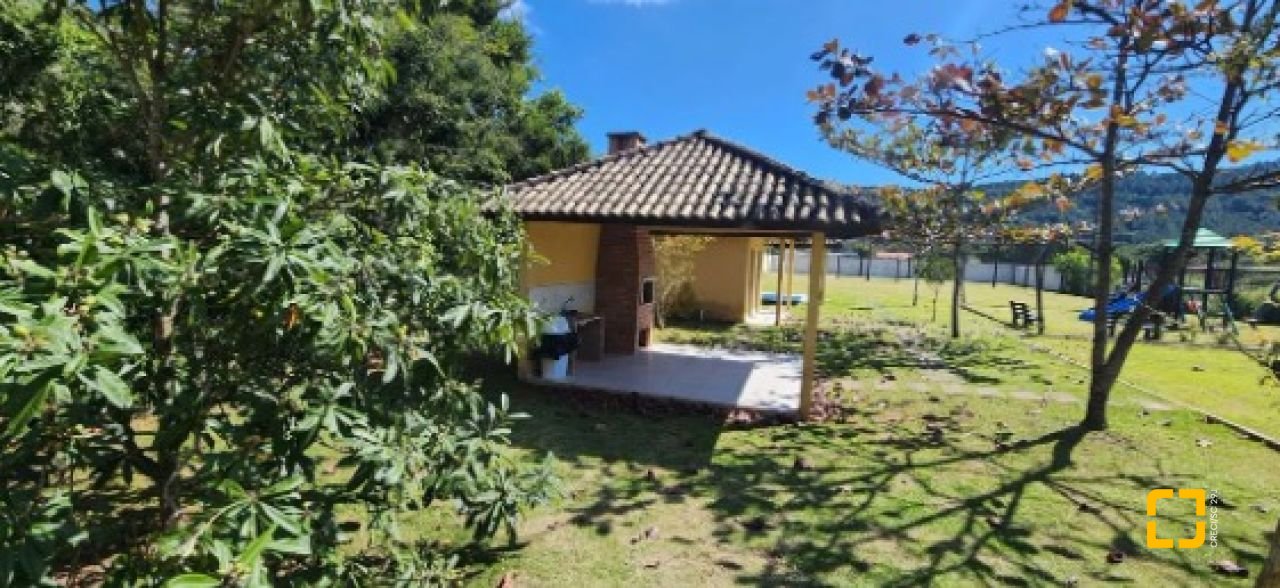 Terreno com 362m², no bairro Vargem Grande em Florianópolis