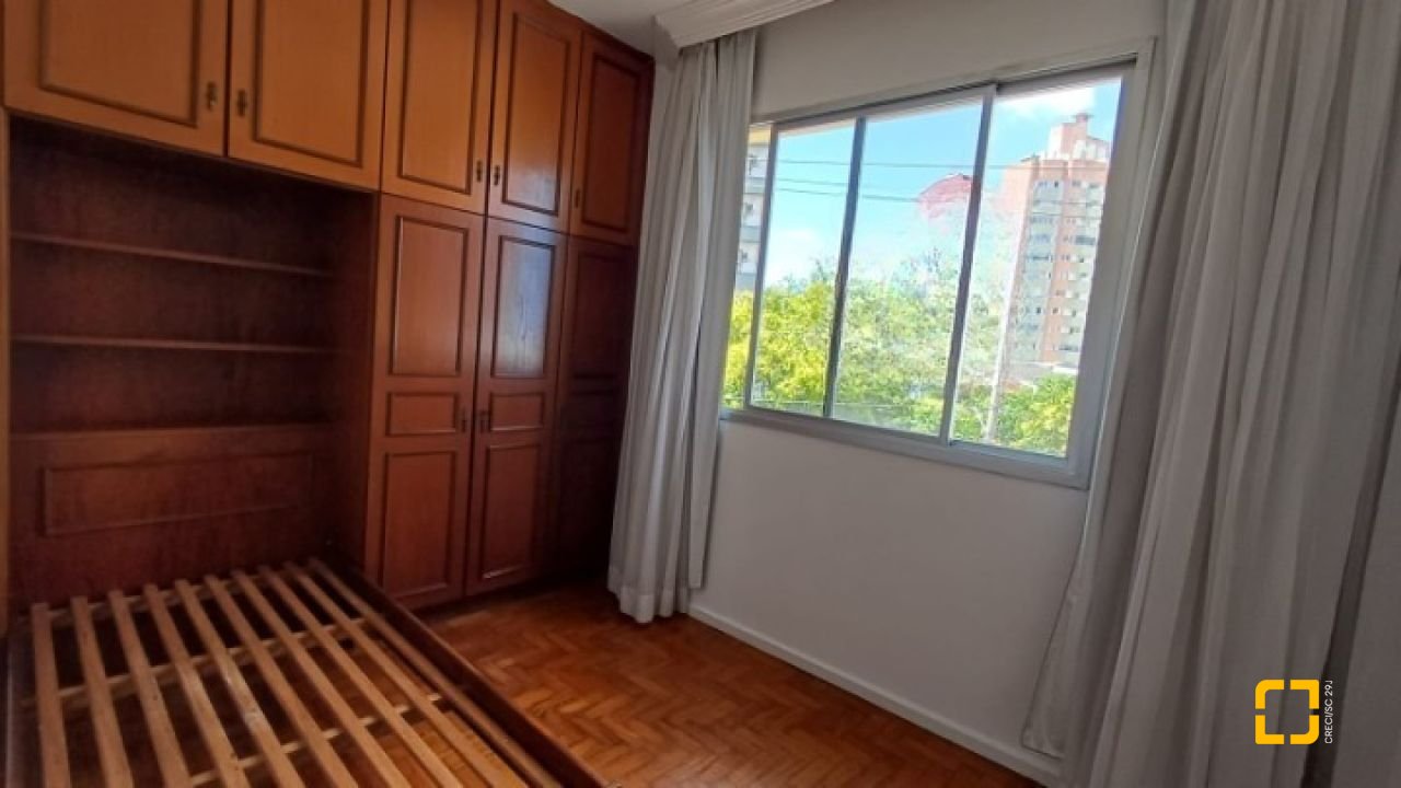 Apartamento com 80m², 2 quartos, 1 garagem, no bairro Centro em Florianópolis