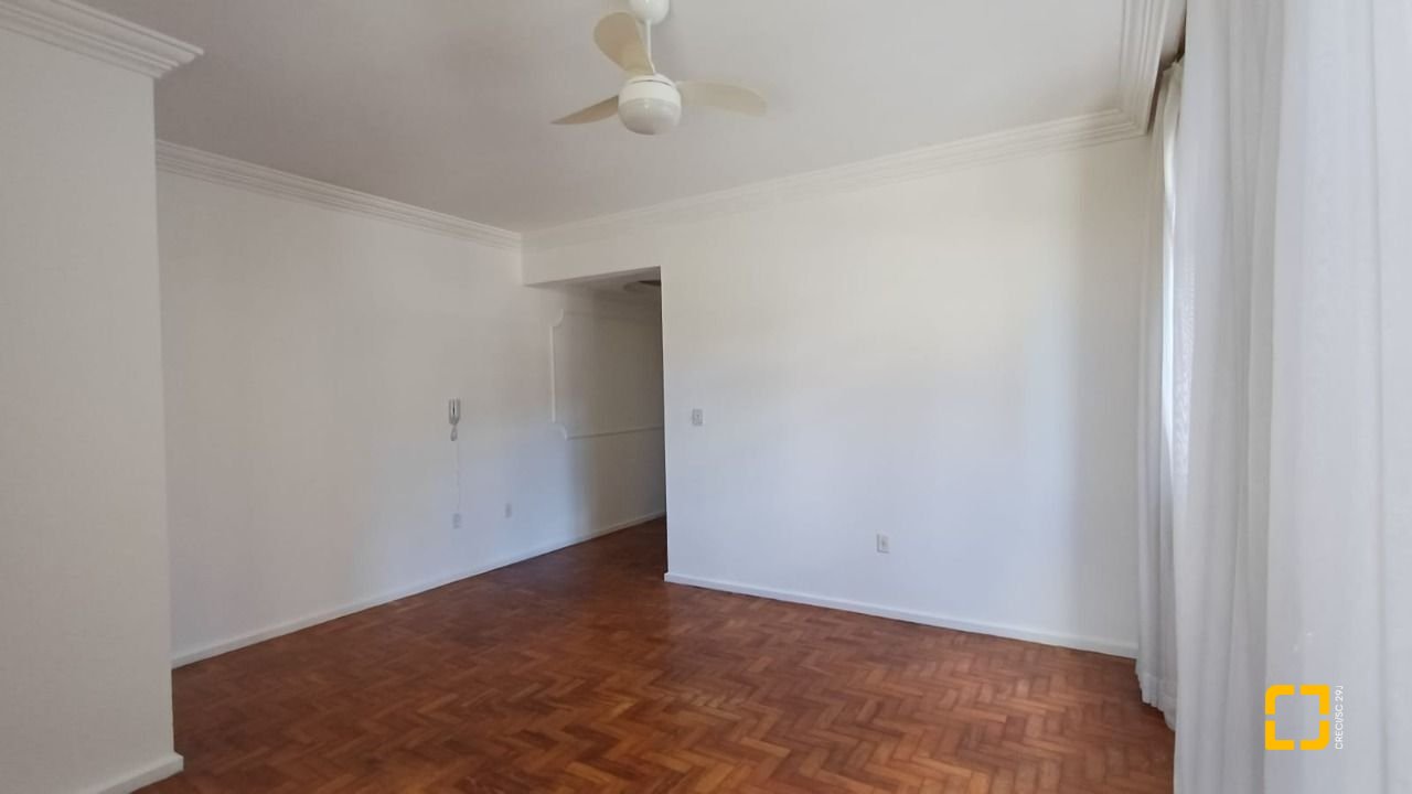 Apartamento com 80m², 2 quartos, 1 garagem, no bairro Centro em Florianópolis