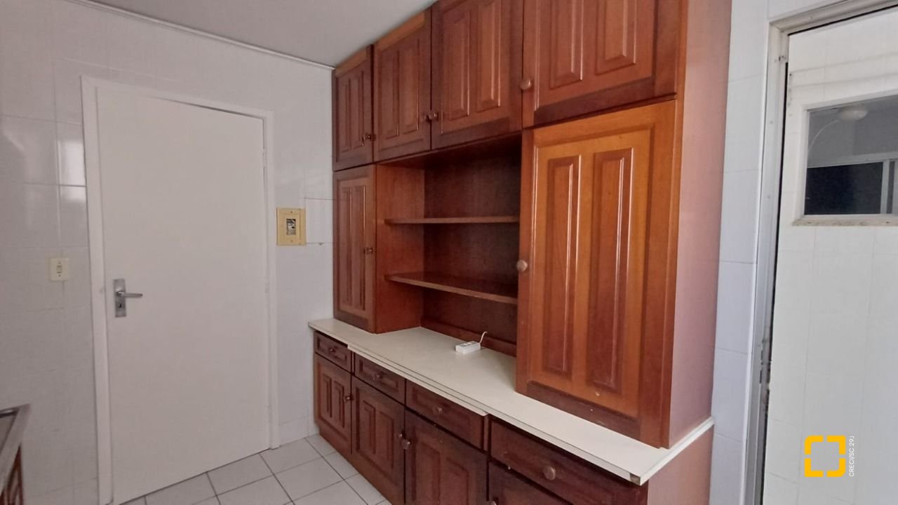 Apartamento com 80m², 2 quartos, 1 garagem, no bairro Centro em Florianópolis