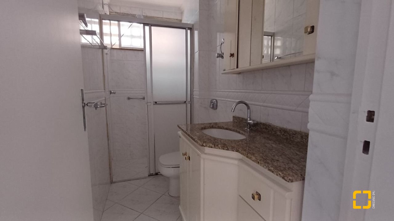 Apartamento com 80m², 2 quartos, 1 garagem, no bairro Centro em Florianópolis