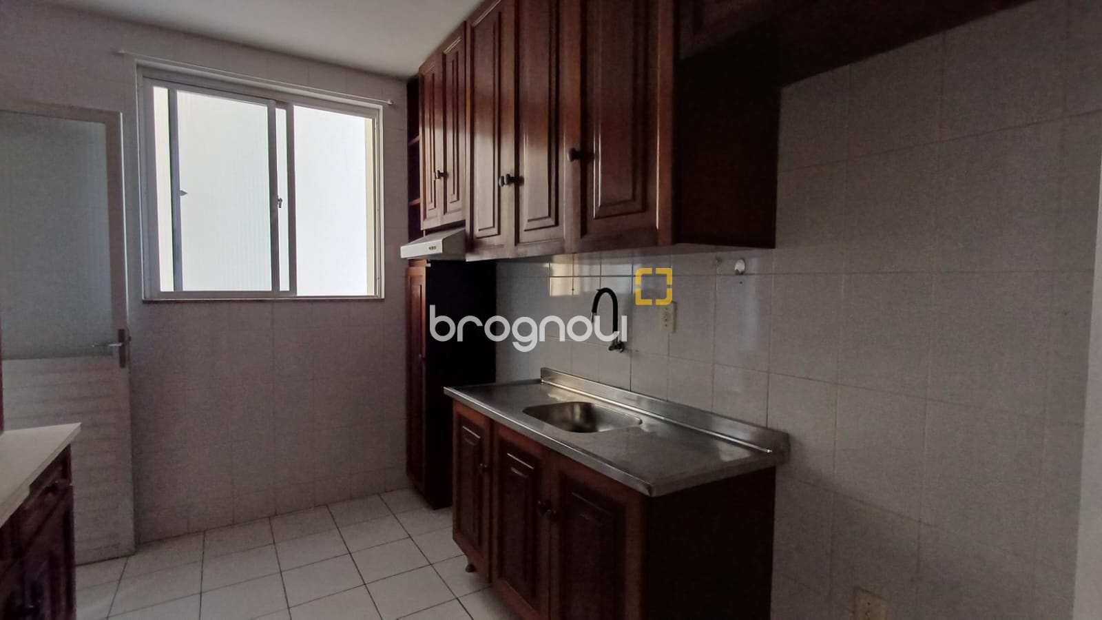 Apartamento com 80m², 2 quartos, 1 garagem, no bairro Centro em Florianópolis