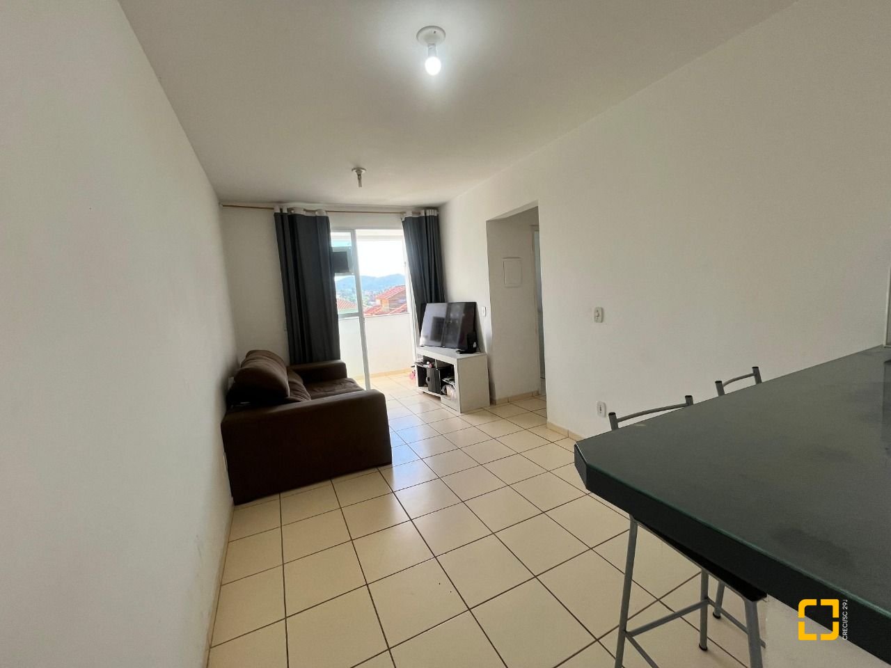 Apartamento com 58m², 2 quartos, 1 garagem, no bairro Ipiranga em São José