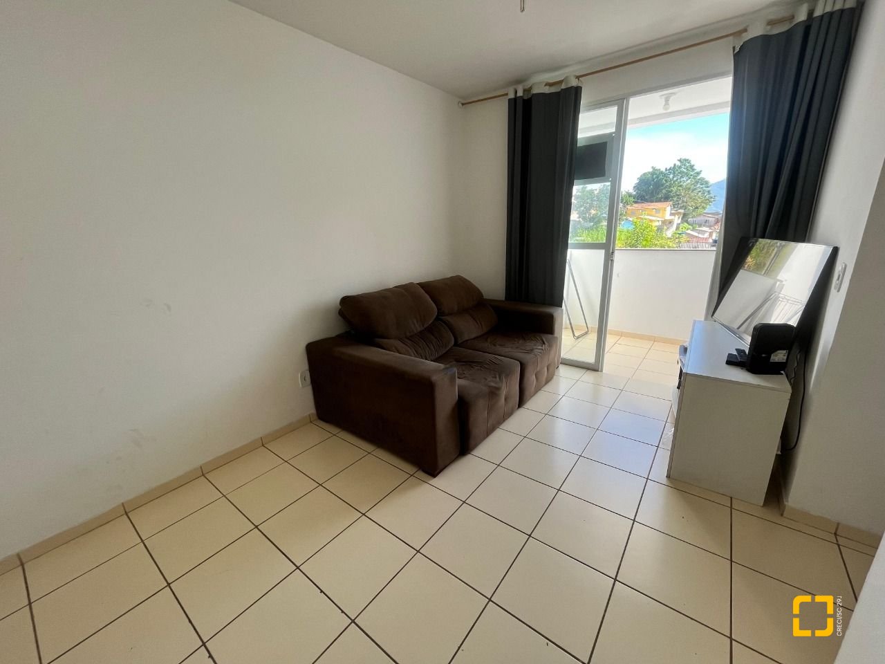 Apartamento com 58m², 2 quartos, 1 garagem, no bairro Ipiranga em São José