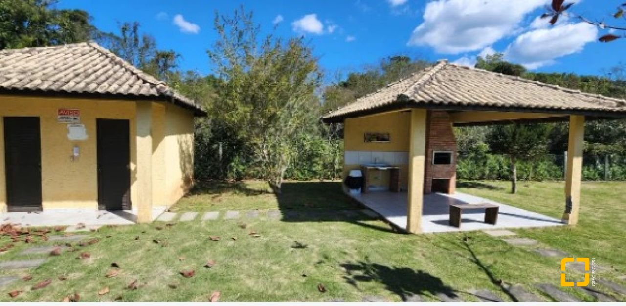 Terreno com 371m², no bairro Vargem Grande em Florianópolis
