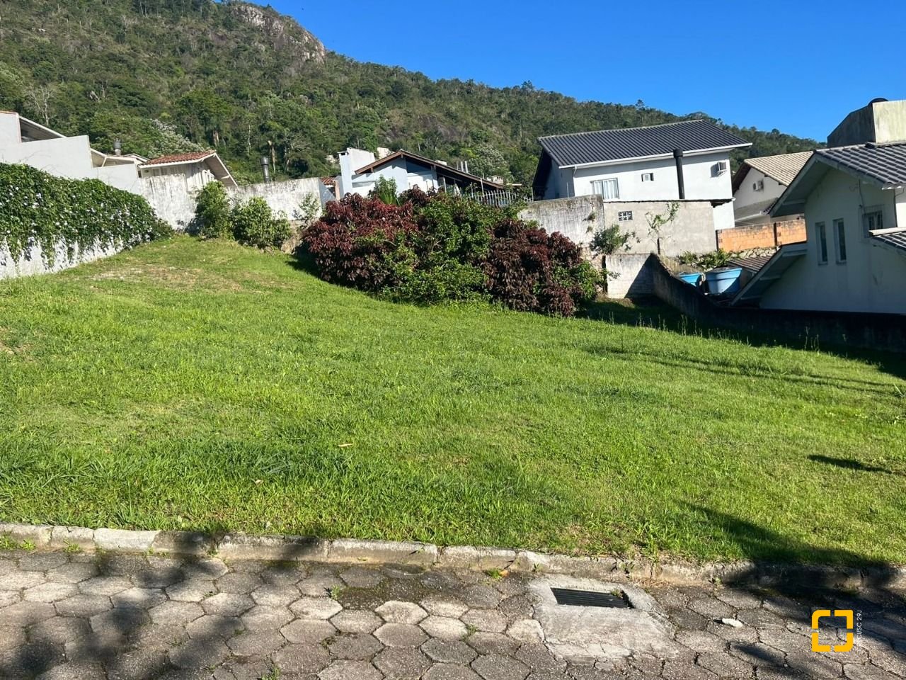 Terreno com 540m², no bairro Trindade em Florianópolis