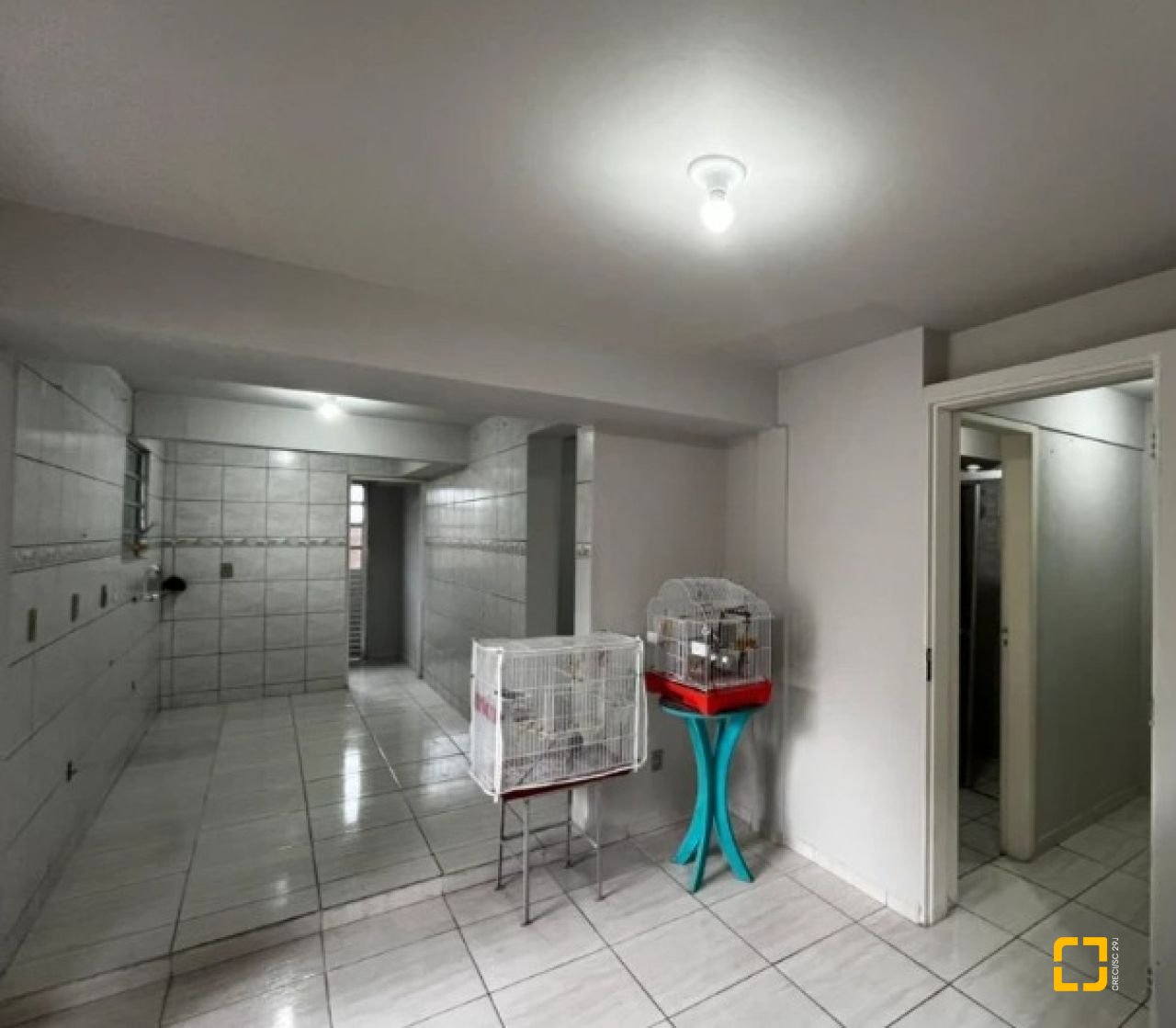 Casa com 240m², 4 quartos (sendo 1 suíte), 2 garagens, no bairro Ponte do Imaruim em Palhoça