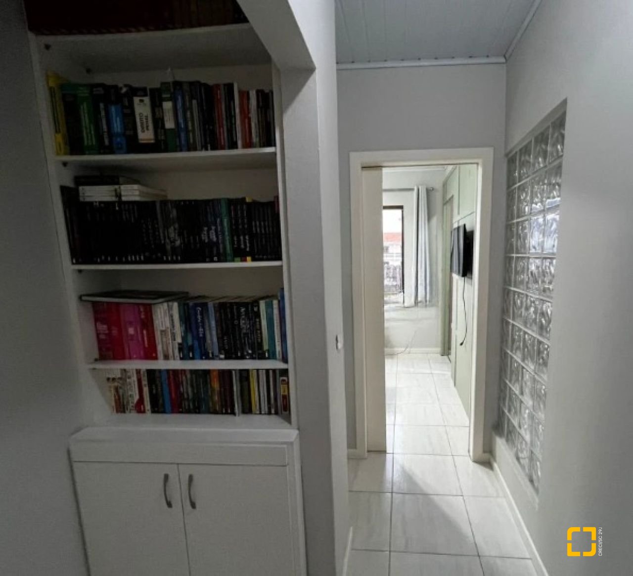 Casa com 240m², 4 quartos (sendo 1 suíte), 2 garagens, no bairro Ponte do Imaruim em Palhoça