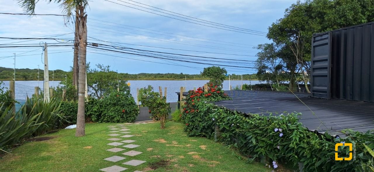 Casa com 310m², 5 quartos (sendo 1 suíte), 4 garagens, no bairro Campeche em Florianópolis