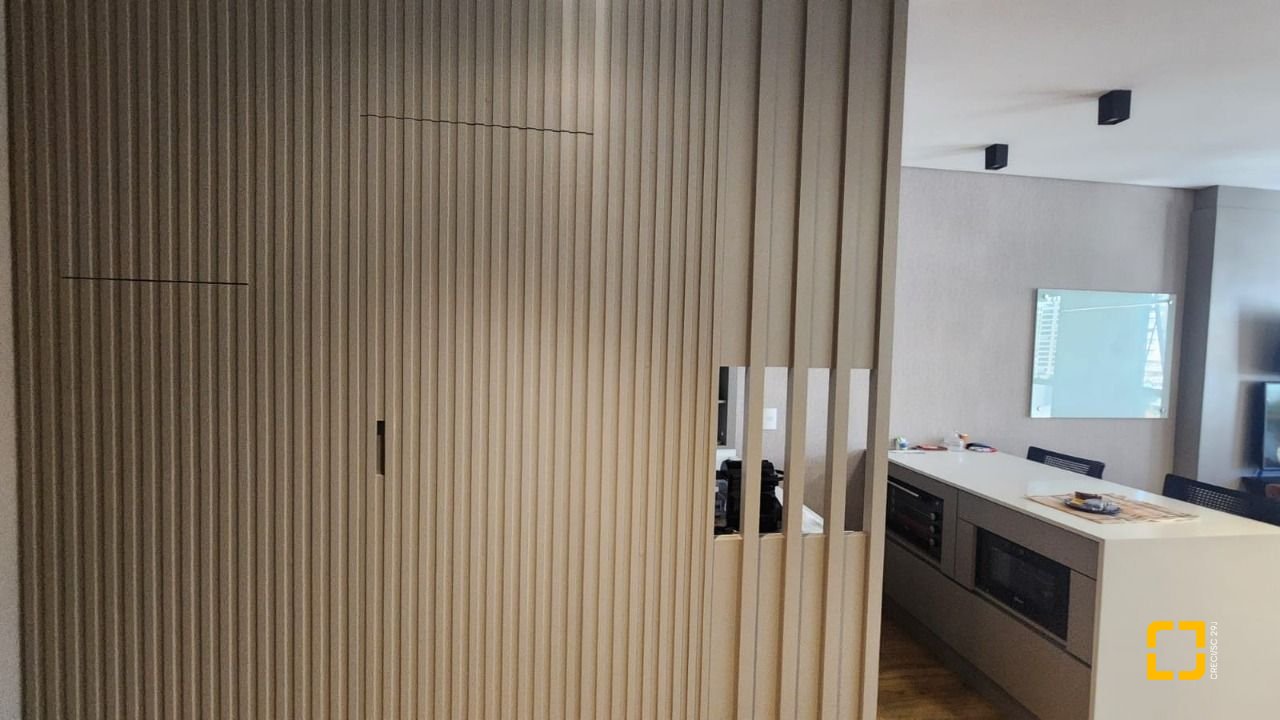 Sala com 42m², 2 garagens, no bairro Itacorubi em Florianópolis