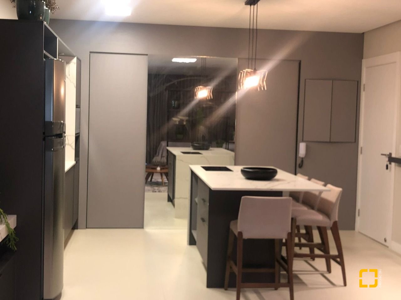 Apartamento com 61m², 1 quarto, 1 garagem, no bairro Centro em Florianópolis
