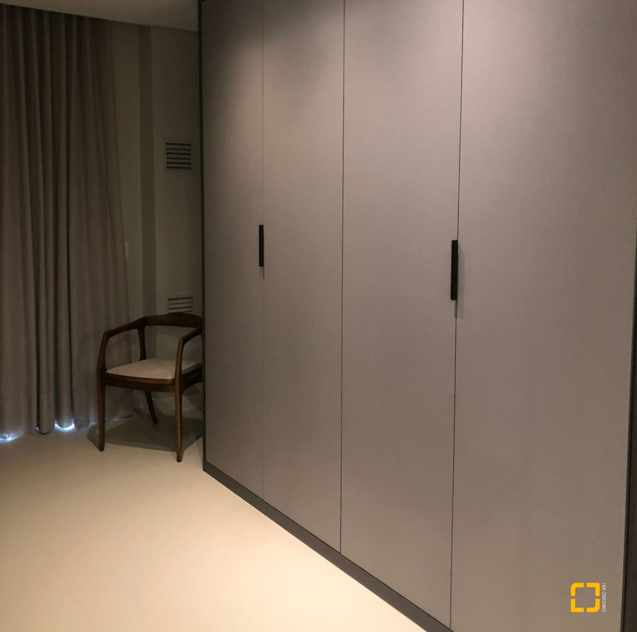 Apartamento com 61m², 1 quarto, 1 garagem, no bairro Centro em Florianópolis