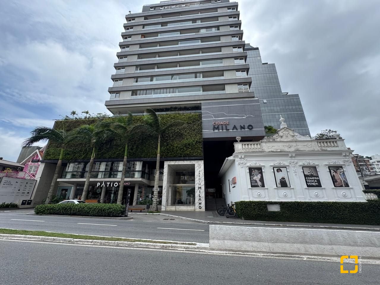 Apartamento com 61m², 1 quarto, 1 garagem, no bairro Centro em Florianópolis