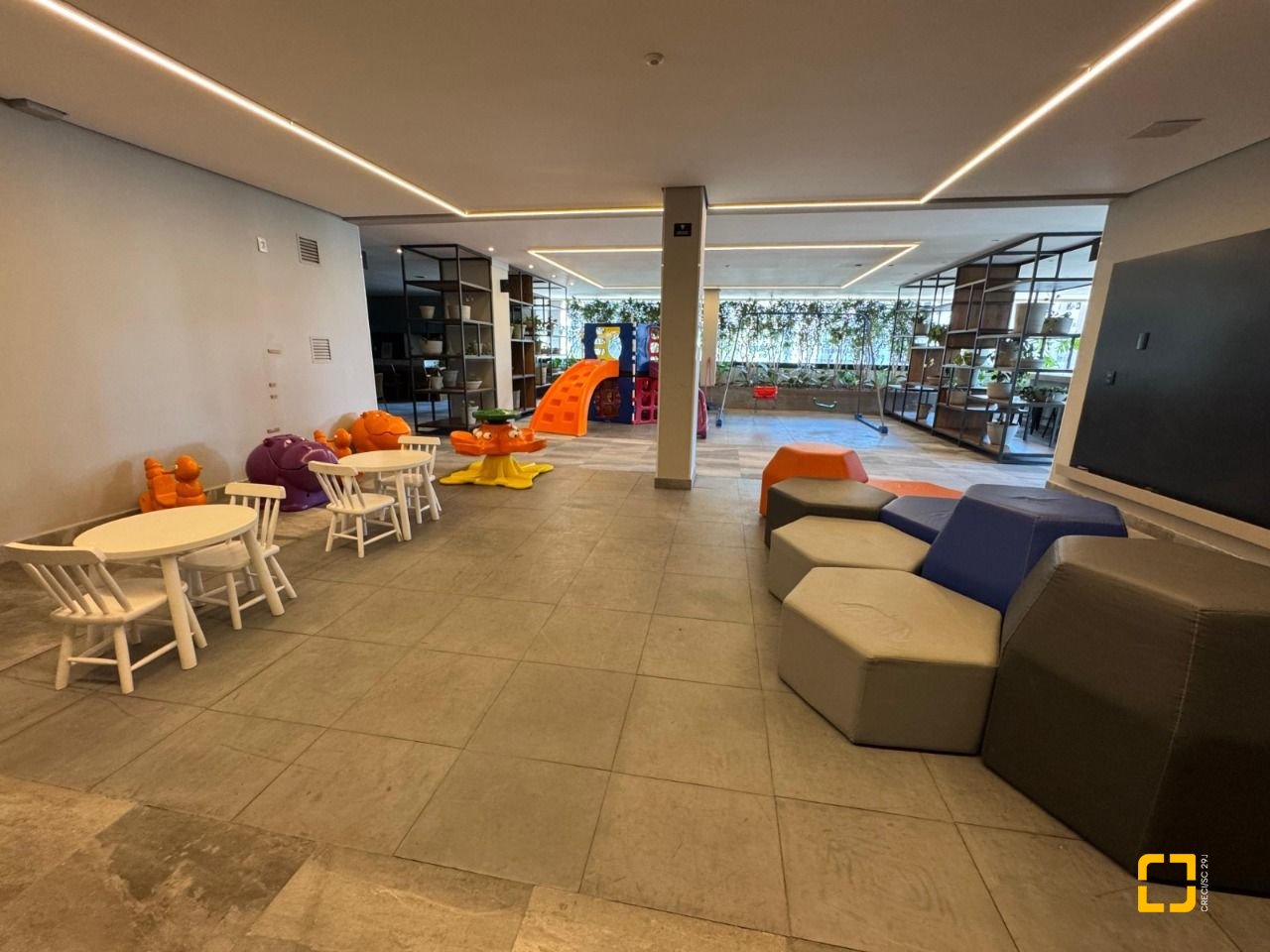 Apartamento com 61m², 1 quarto, 1 garagem, no bairro Centro em Florianópolis