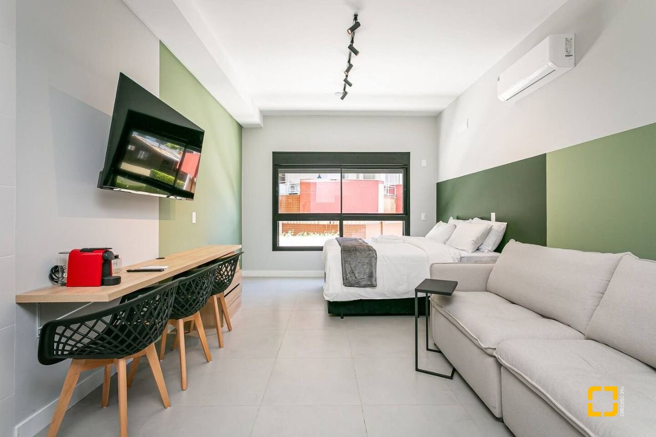 Apartamento com 33m², 1 quarto, 2 garagens, no bairro Canasvieiras em Florianópolis