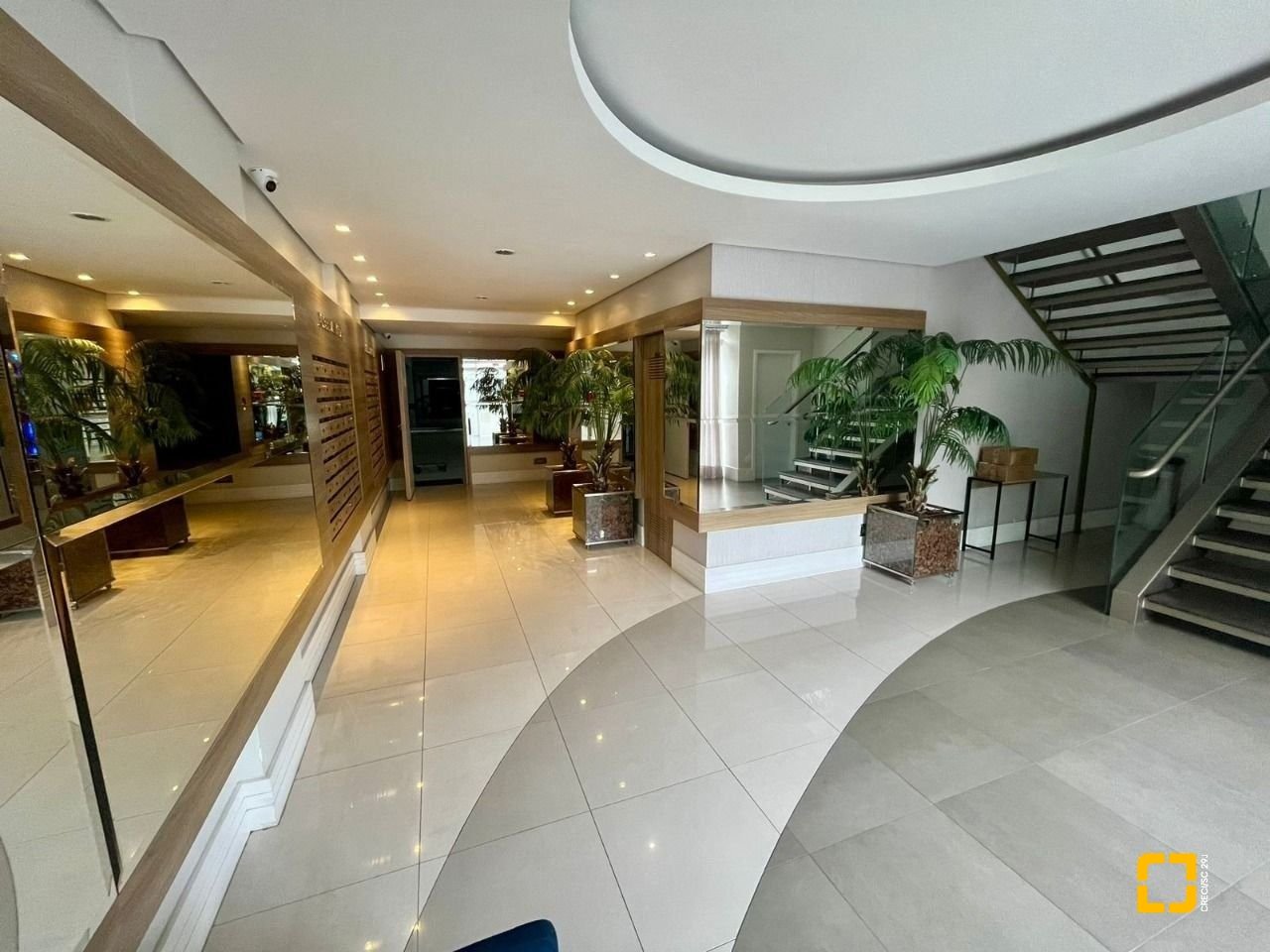 Apartamento com 79m², 3 quartos (sendo 1 suíte), 1 garagem, no bairro Itacorubi em Florianópolis