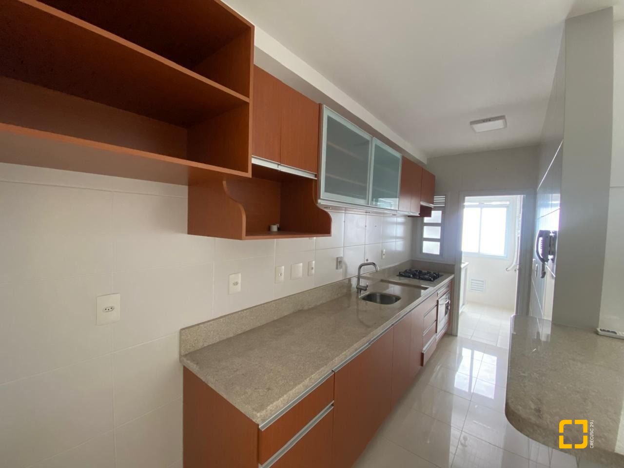 Apartamento com 79m², 3 quartos (sendo 1 suíte), 1 garagem, no bairro Itacorubi em Florianópolis