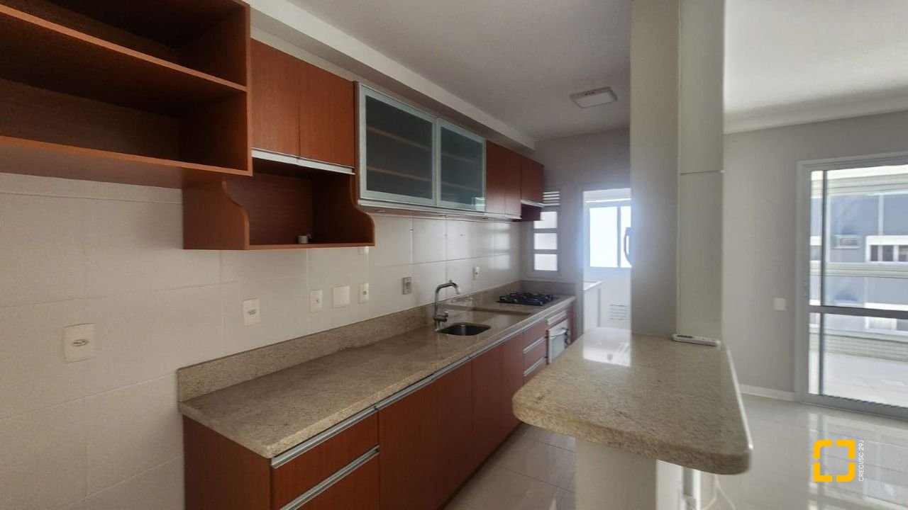 Apartamento com 79m², 3 quartos (sendo 1 suíte), 1 garagem, no bairro Itacorubi em Florianópolis