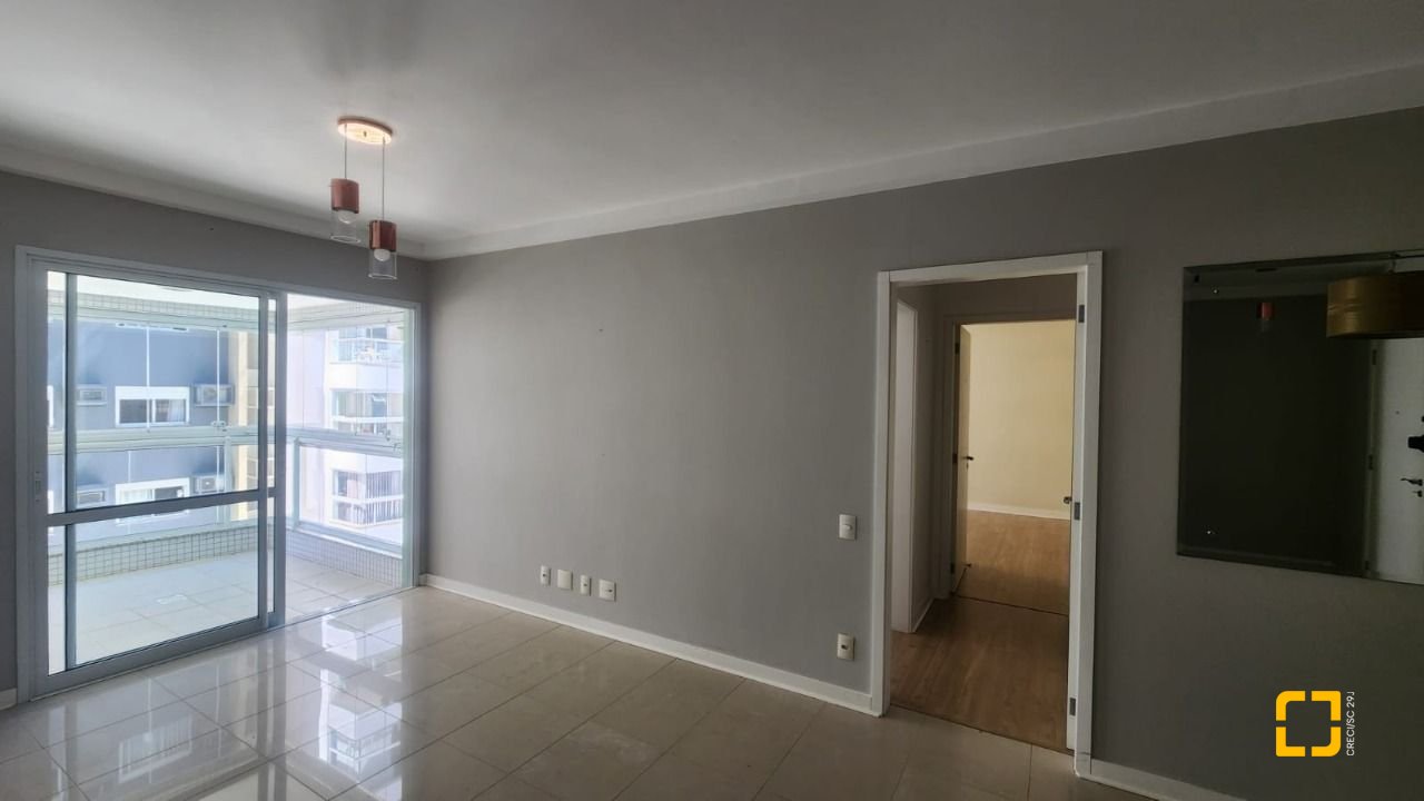 Apartamento com 79m², 3 quartos (sendo 1 suíte), 1 garagem, no bairro Itacorubi em Florianópolis