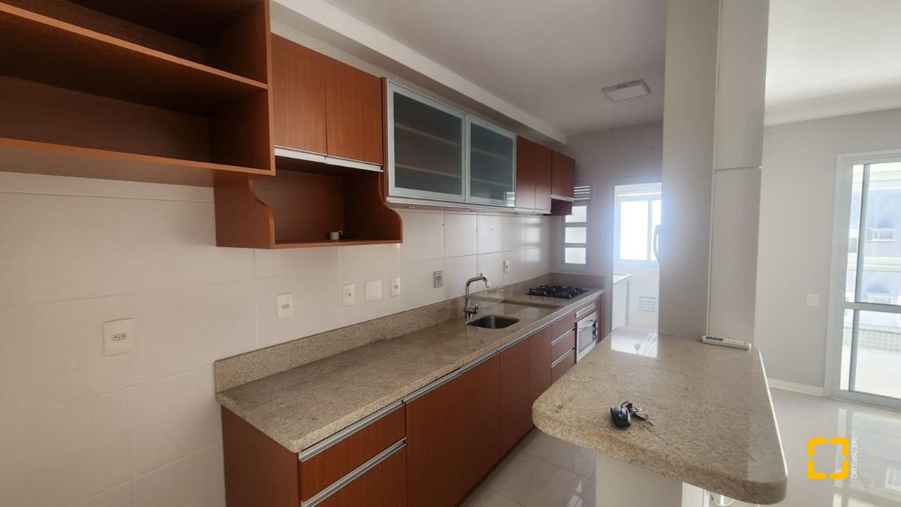 Apartamento com 79m², 3 quartos (sendo 1 suíte), 1 garagem, no bairro Itacorubi em Florianópolis