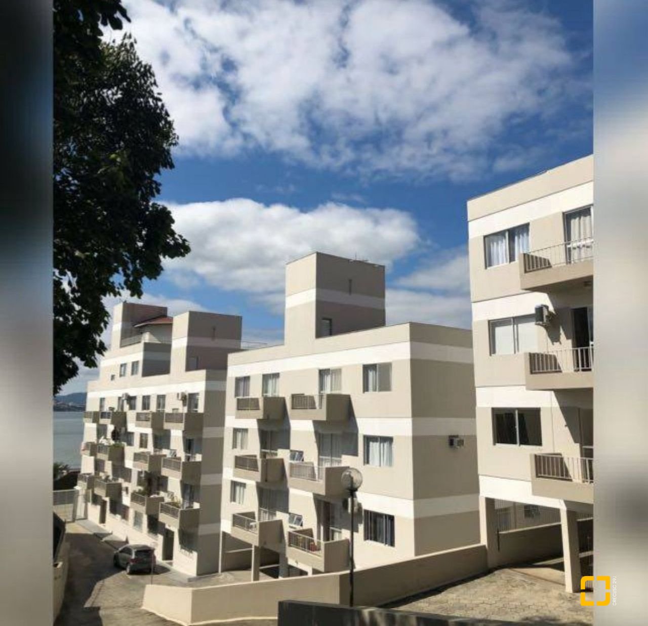 Apartamento com 108m², 3 quartos (sendo 2 suítes), 1 garagem, no bairro Ponta de Baixo em São José