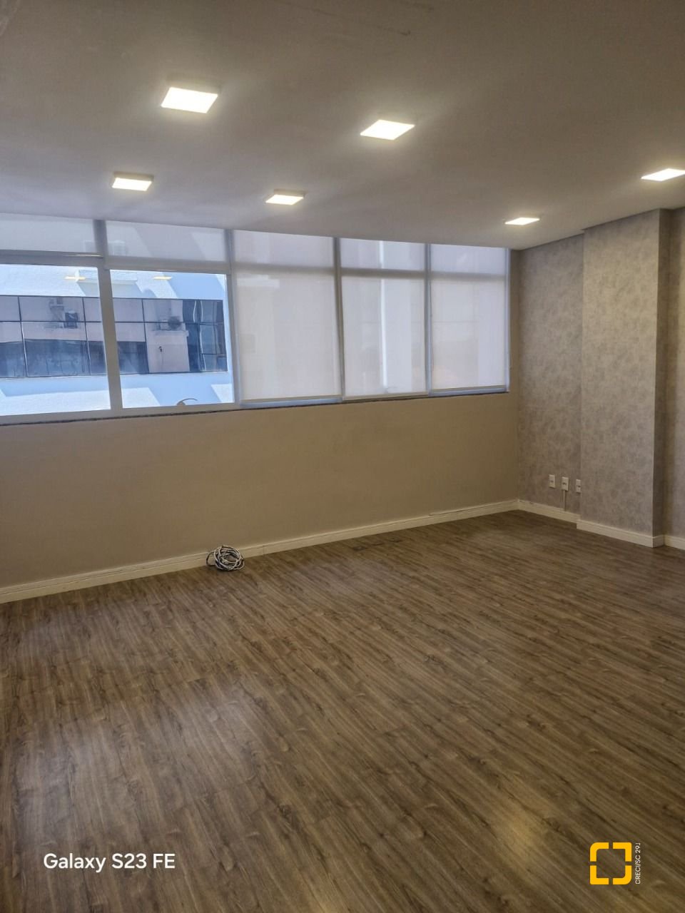 Sala com 27m², no bairro Pagani em Palhoça