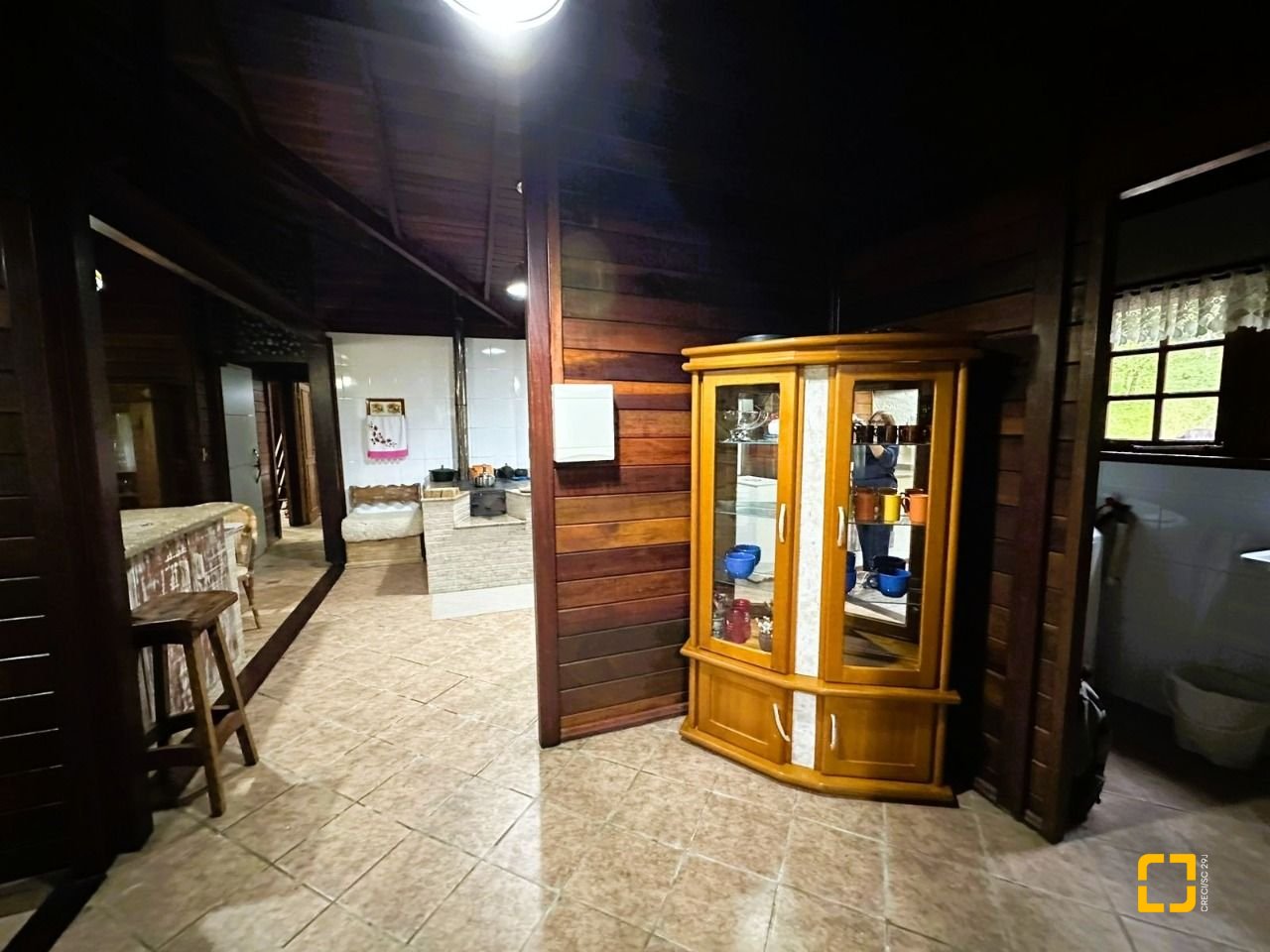 Casa de Condomínio com 240m², 4 quartos (sendo 2 suítes), 4 garagens, no bairro Rio dos Bugres em Rancho Queimado