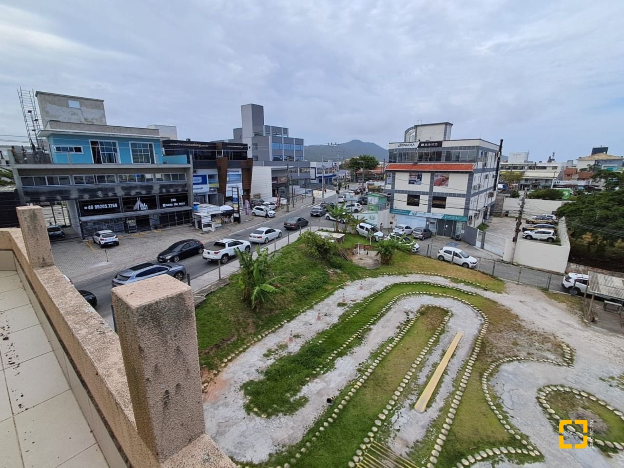 Prédio com 662m², 5 garagens, no bairro Ingleses em Florianópolis