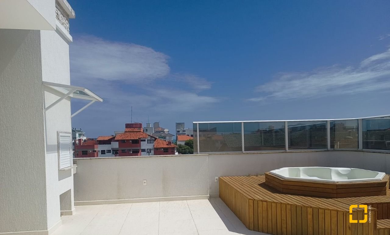 Cobertura com 122m², 3 quartos (sendo 1 suíte), 1 garagem, no bairro Canasvieiras em Florianópolis