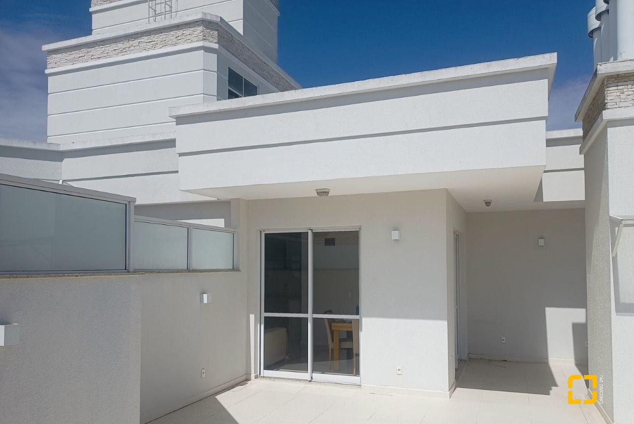 Cobertura com 122m², 3 quartos (sendo 1 suíte), 1 garagem, no bairro Canasvieiras em Florianópolis