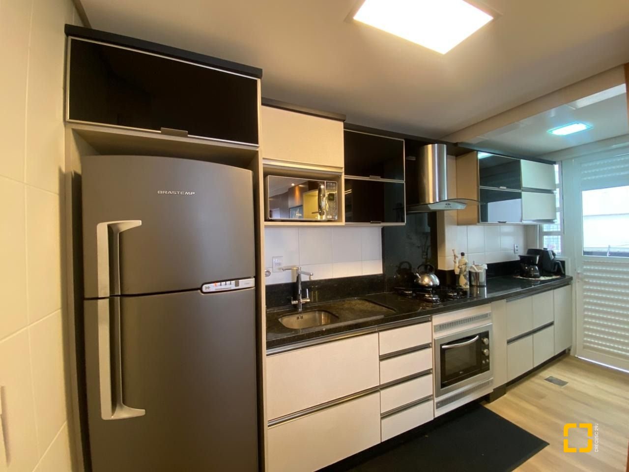 Apartamento com 72m², 3 quartos (sendo 1 suíte), 1 garagem, no bairro Bom Abrigo em Florianópolis