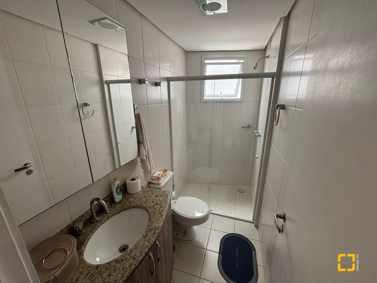 Apartamento com 72m², 3 quartos (sendo 1 suíte), 1 garagem, no bairro Bom Abrigo em Florianópolis