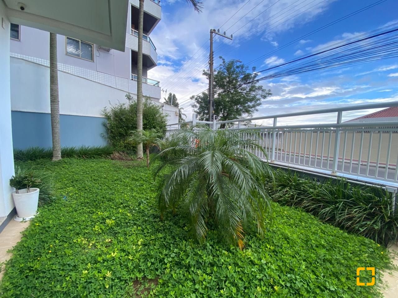 Apartamento com 72m², 3 quartos (sendo 1 suíte), 1 garagem, no bairro Bom Abrigo em Florianópolis