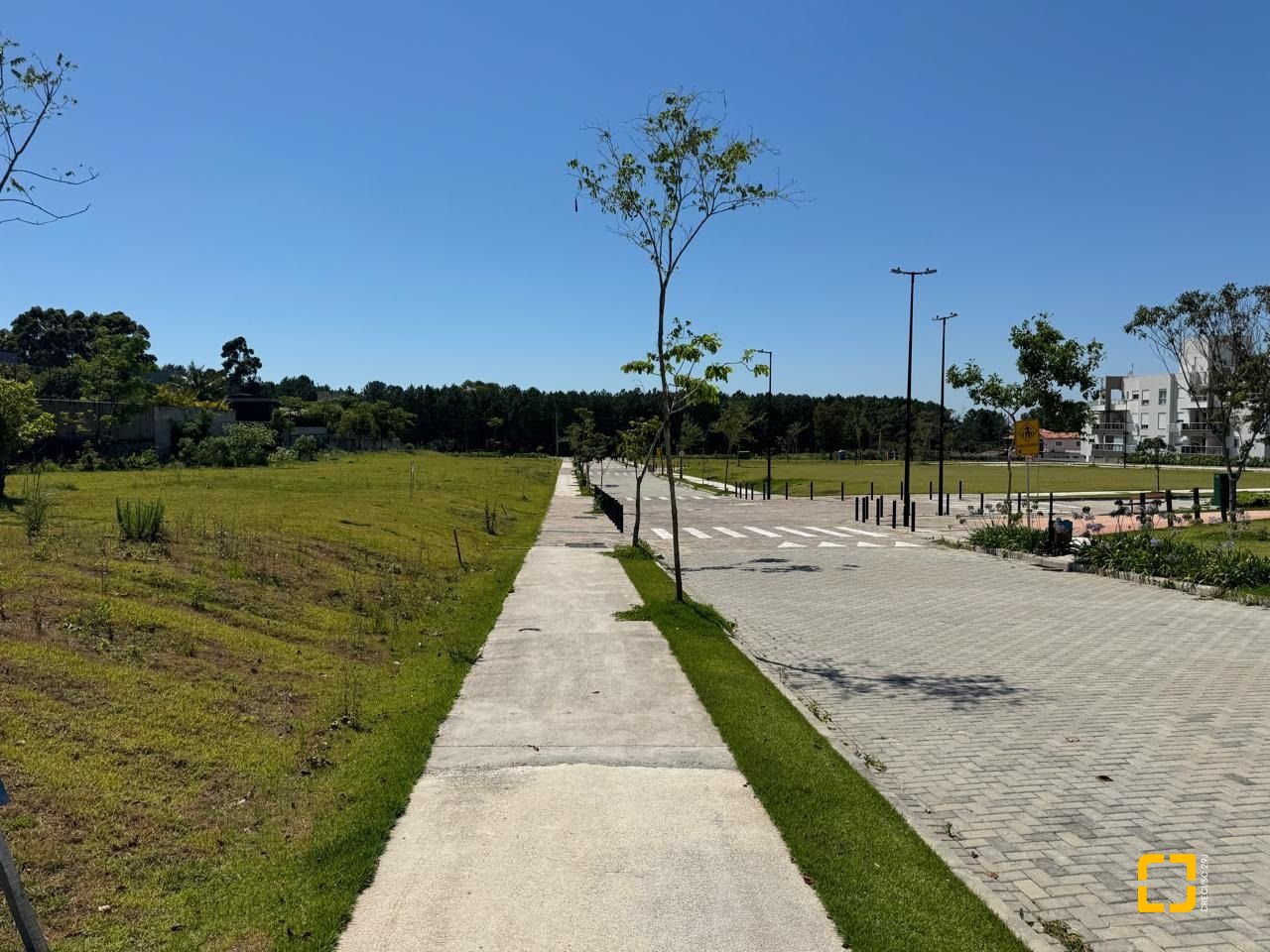 Terreno com 377m², no bairro Campeche em Florianópolis