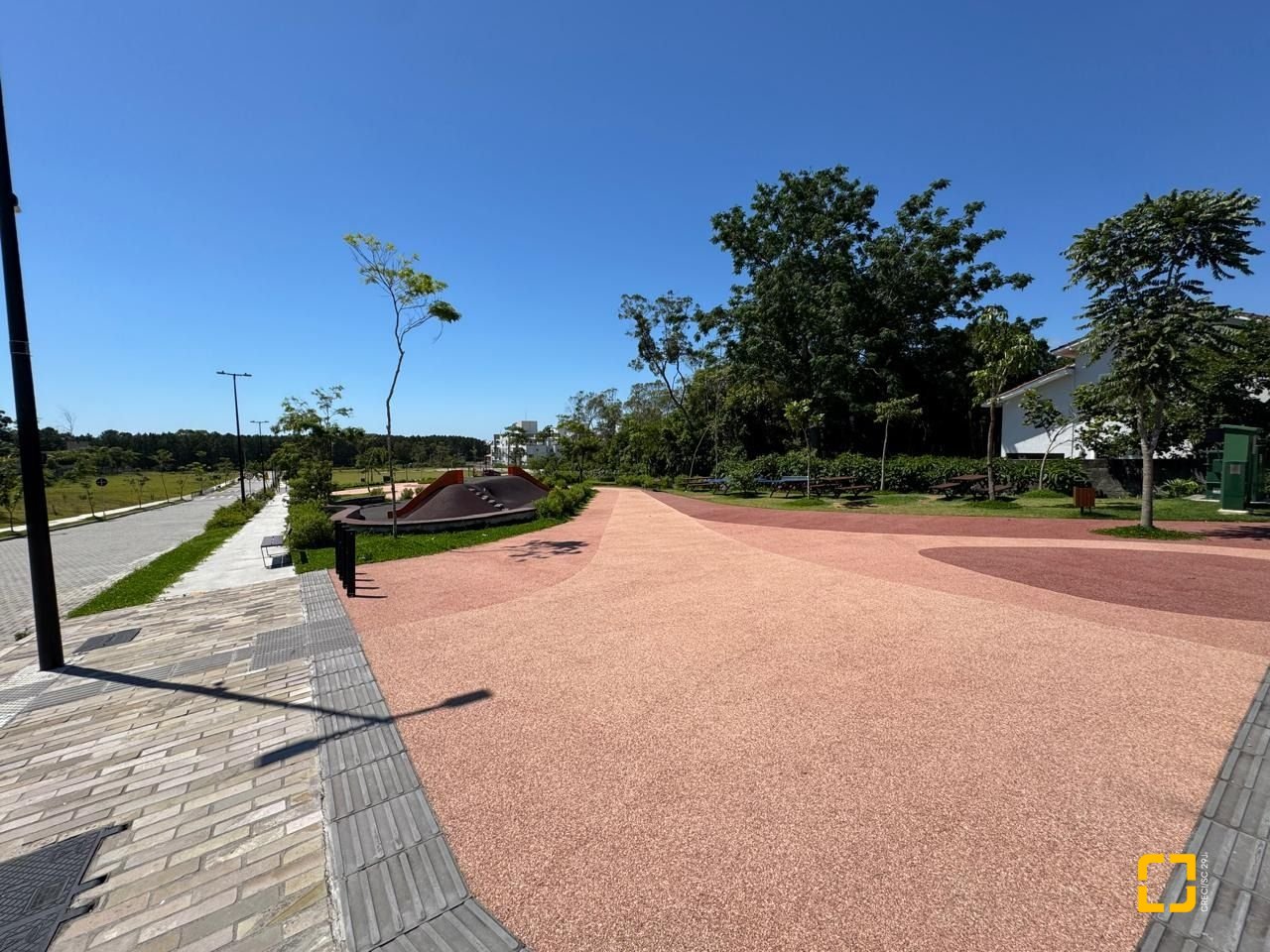 Terreno com 377m², no bairro Campeche em Florianópolis