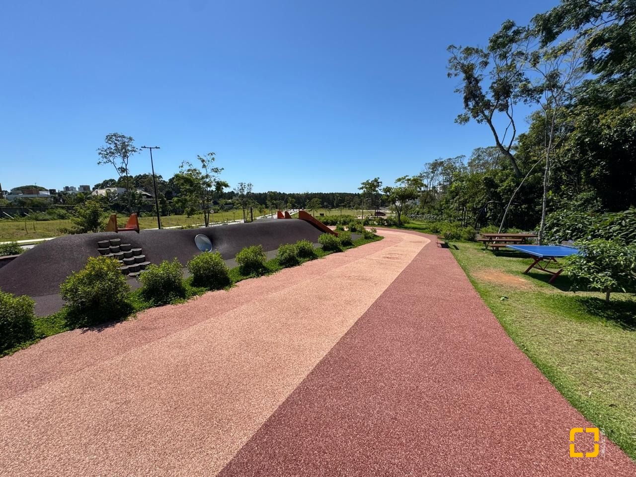 Terreno com 372m², no bairro Campeche em Florianópolis