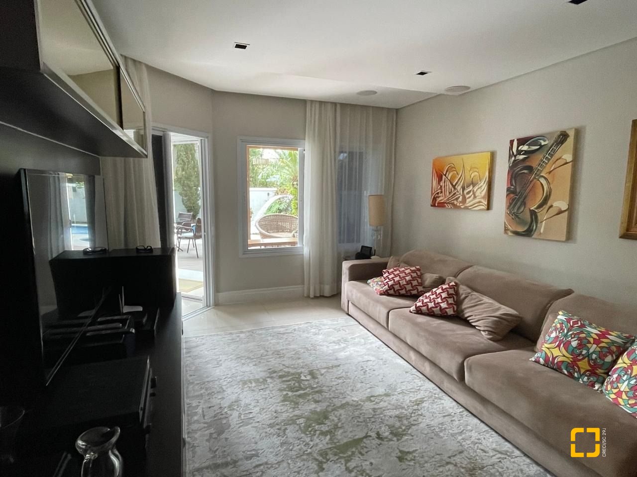 Casa com 416m², 10 quartos (sendo 5 suítes), 6 garagens, no bairro Jurerê Internacional em Florianópolis