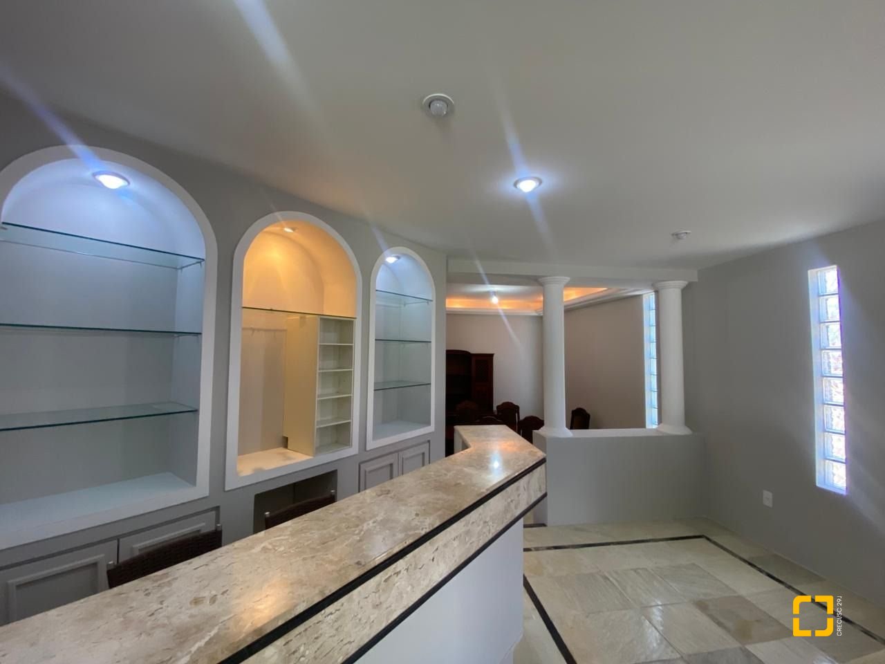 Casa com 304m², 6 quartos (sendo 2 suítes), 2 garagens, no bairro João Paulo em Florianópolis