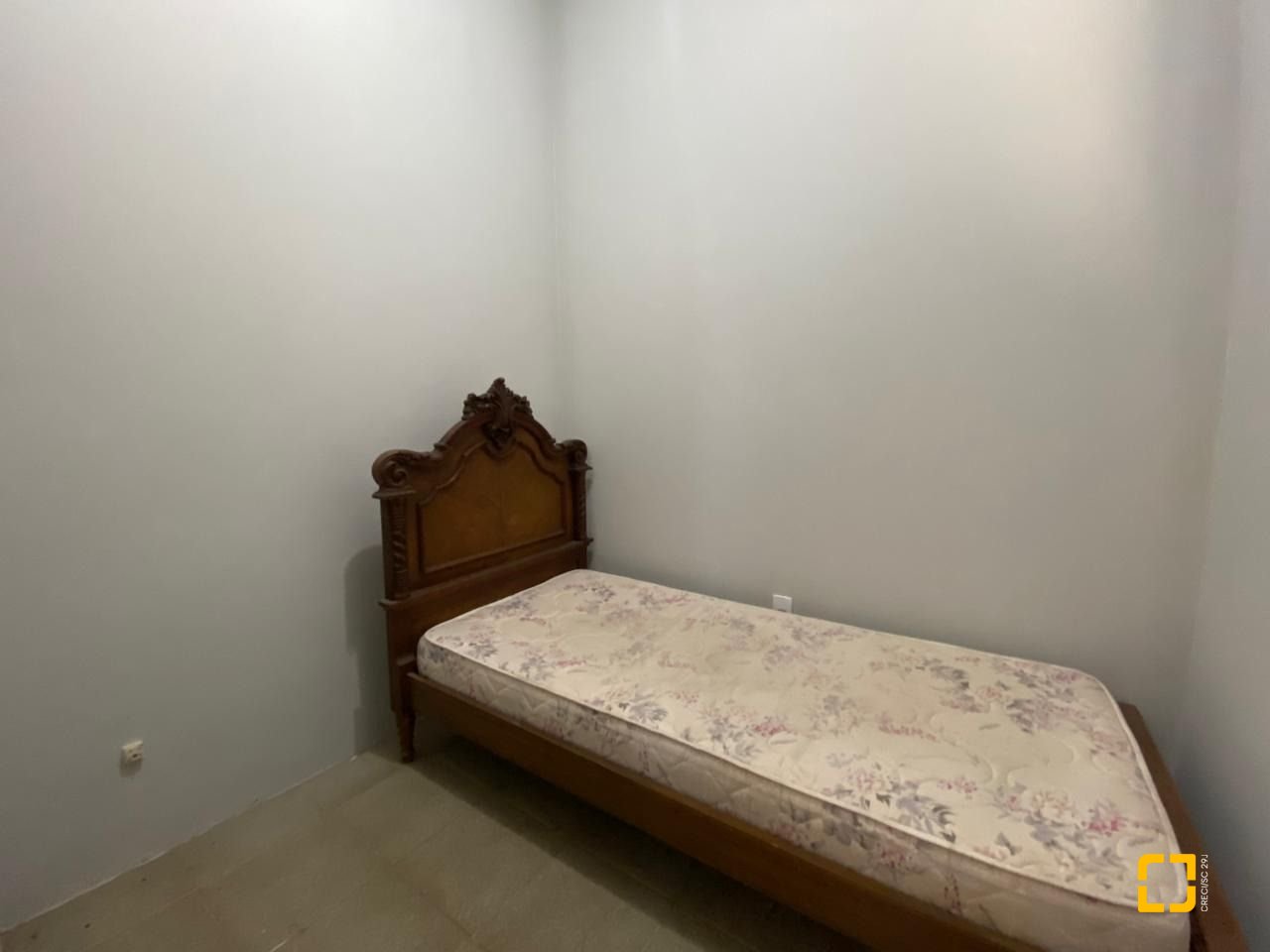 Casa com 304m², 6 quartos (sendo 2 suítes), 2 garagens, no bairro João Paulo em Florianópolis