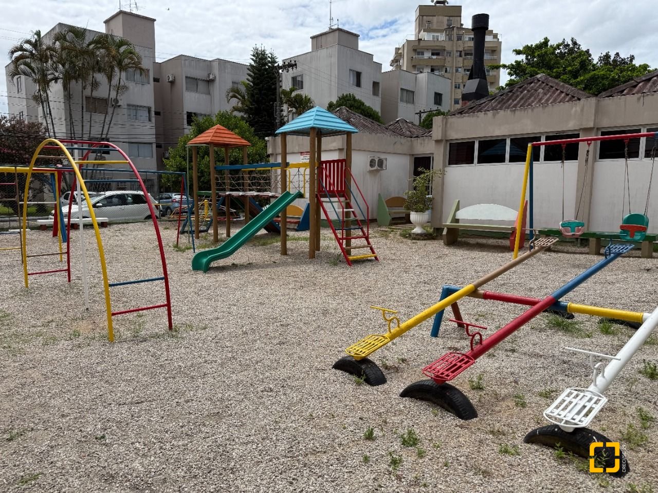 Apartamento com 59m², 3 quartos, 1 garagem, no bairro Itacorubi em Florianópolis