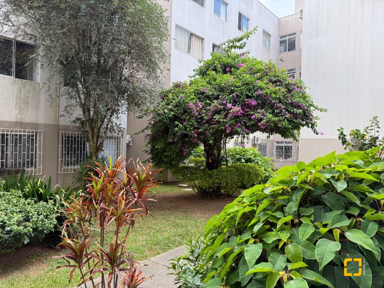 Apartamento com 59m², 3 quartos, 1 garagem, no bairro Itacorubi em Florianópolis