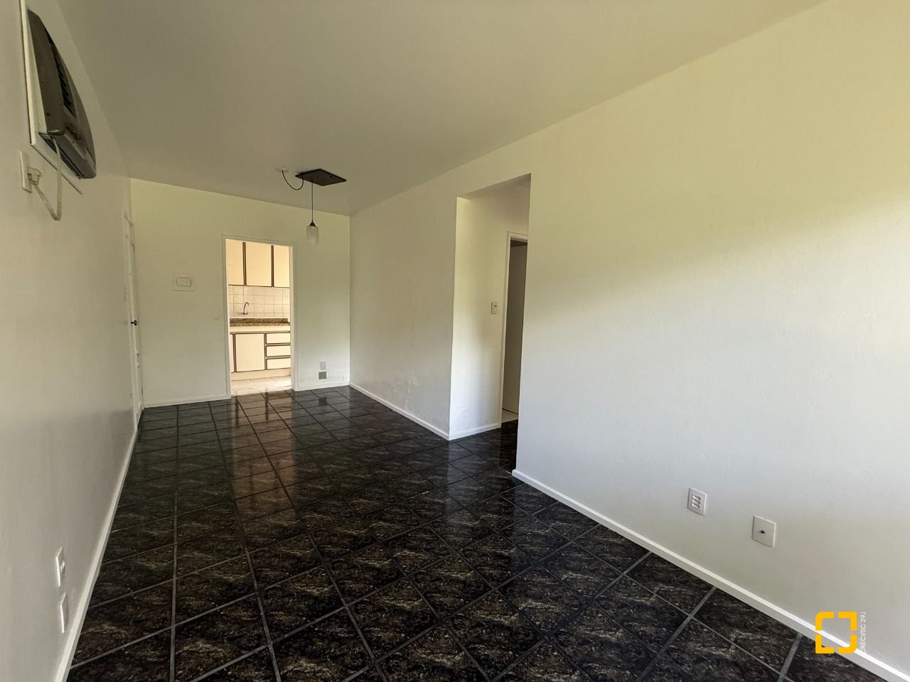 Apartamento com 59m², 3 quartos, 1 garagem, no bairro Itacorubi em Florianópolis