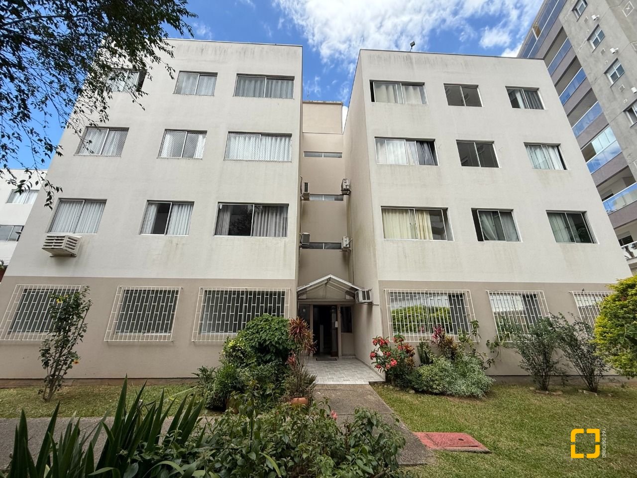 Apartamento com 59m², 3 quartos, 1 garagem, no bairro Itacorubi em Florianópolis