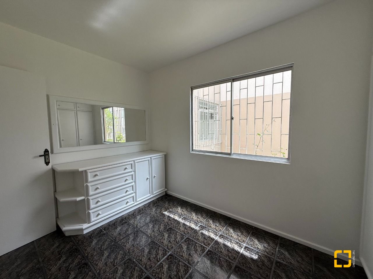 Apartamento com 59m², 3 quartos, 1 garagem, no bairro Itacorubi em Florianópolis