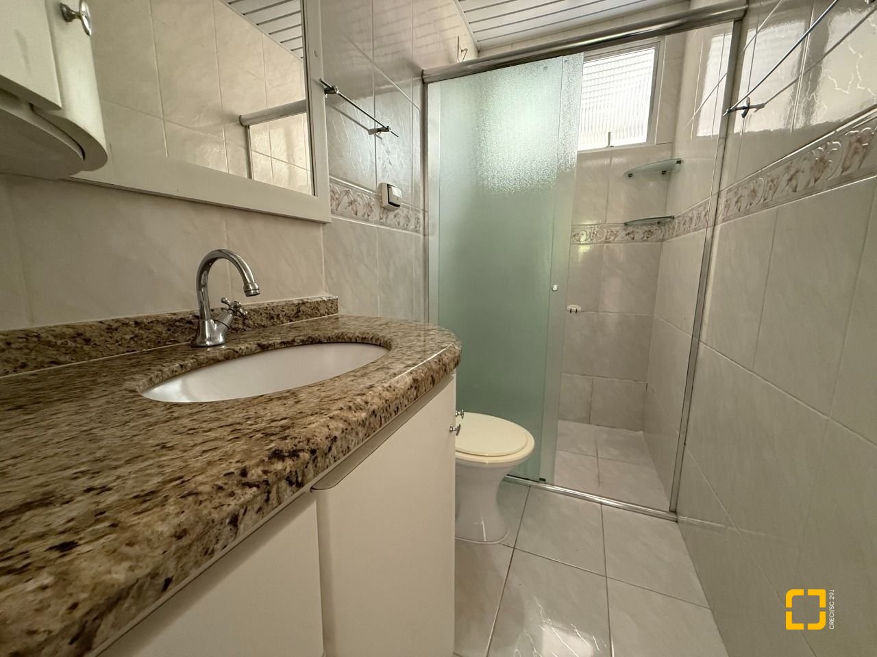 Apartamento com 59m², 3 quartos, 1 garagem, no bairro Itacorubi em Florianópolis
