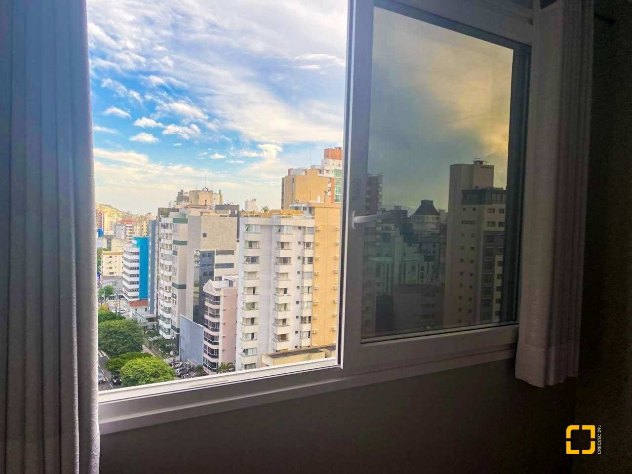 Studio com 39m², 1 quarto, 1 garagem, no bairro Centro em Florianópolis